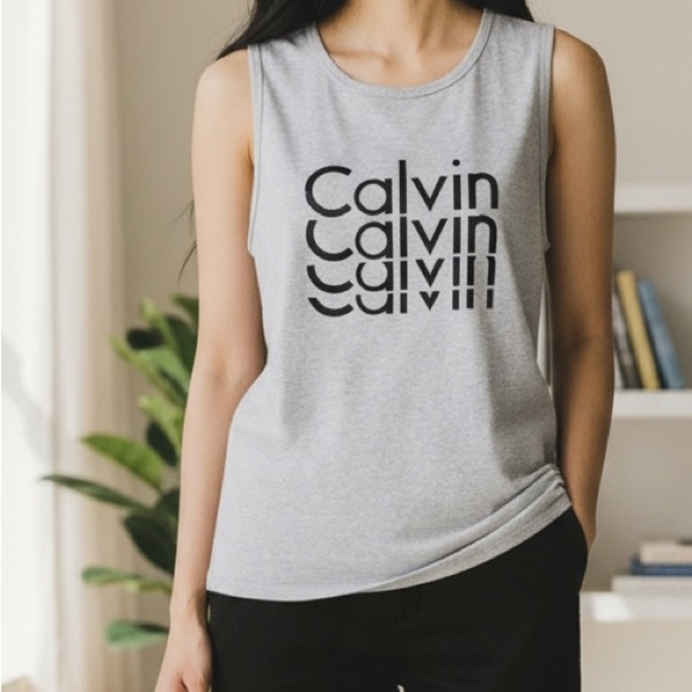 Calvin Klein Performance Gray Sleeveless Top•XL